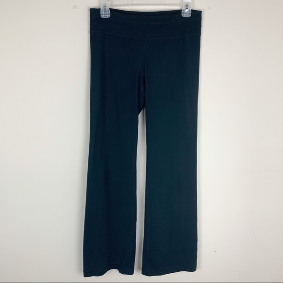 Under Armour Pants - Under Armour Black Boot Cut Yoga Pants Size MD